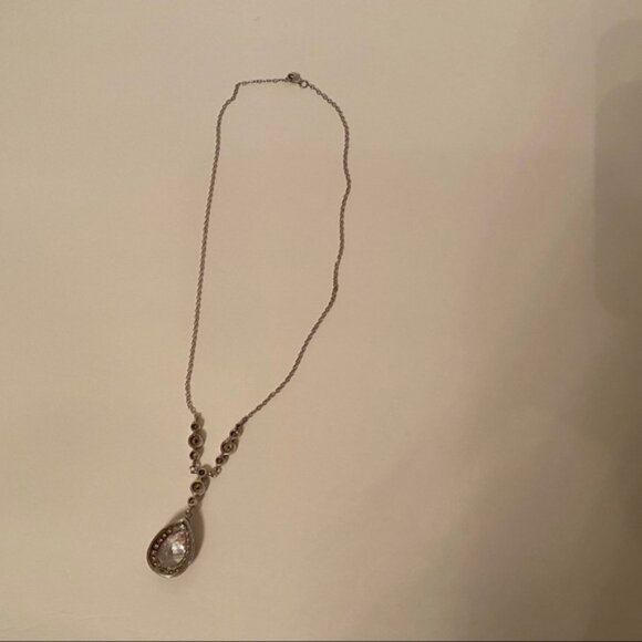 NECKLACE STERLING SILVER 925 17” CRYSTALS PEAR SHAPE PENDANT BLING SPARKLE - Picture 8 of 8